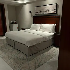 تحقق من التوفر
